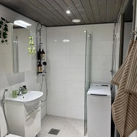 Apartament Cozy One-bedroom With Sauna And Forest View