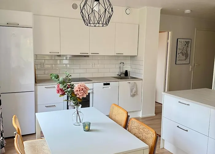 Cozy One-bedroom With Sauna And Forest View