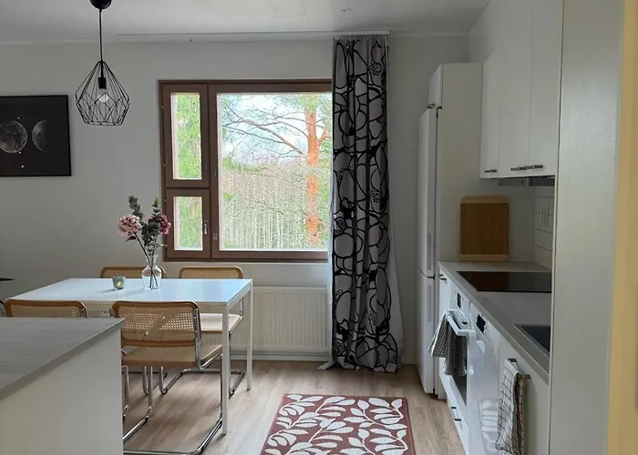 Cozy One-bedroom With Sauna And Forest View *